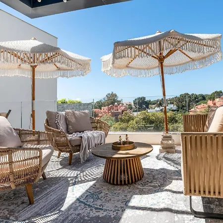 Vivi Homes - Queen - Sea Views - Golf - Mountain Views *