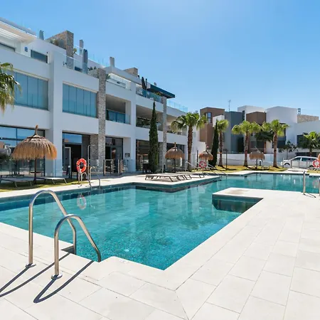 Vivi Homes - Queen - Sea Views - Golf - Mountain Views Marbella