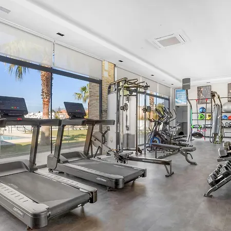 Vivi Homes - Queen - Sea Views - Golf - Mountain Views Marbella