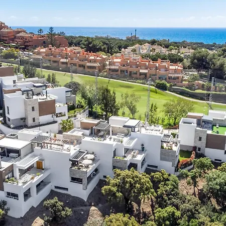 Vivi Homes - Queen - Sea Views - Golf - Mountain Views * Marbella