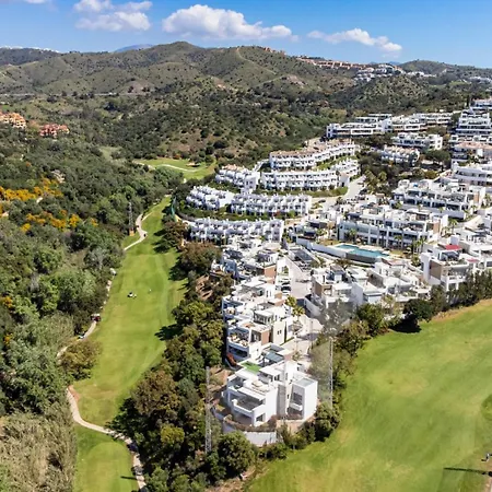 Vivi Homes - Queen - Sea Views - Golf - Mountain Views * Marbella